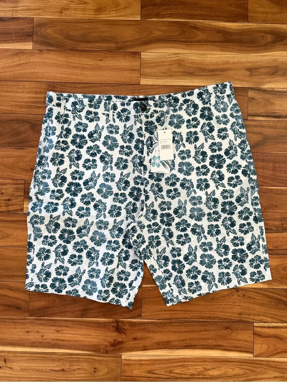 NWT JACHS Girlfriend 40 White Tropical Print Cotton Shorts Beach Vacation Golf